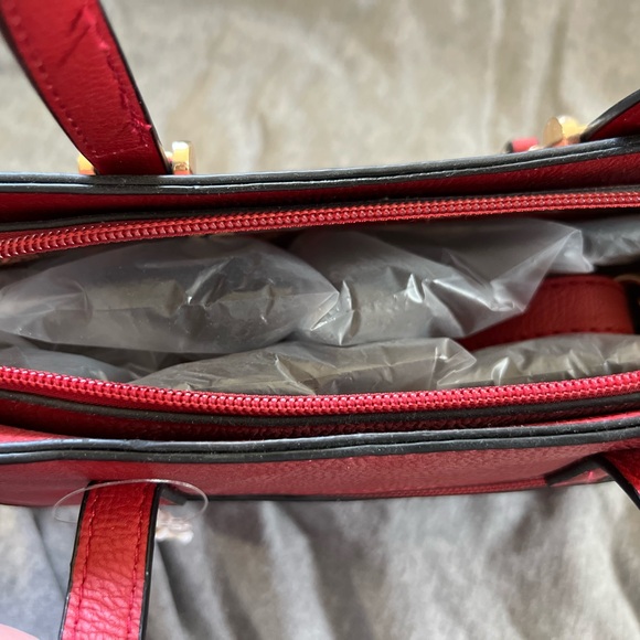 Red Handbag - Picture 14 of 16